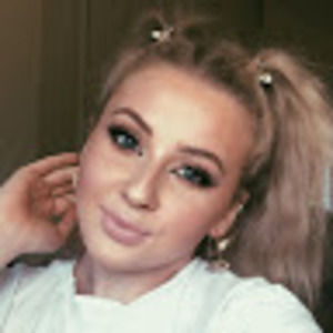 Meet your Posher, Claudia